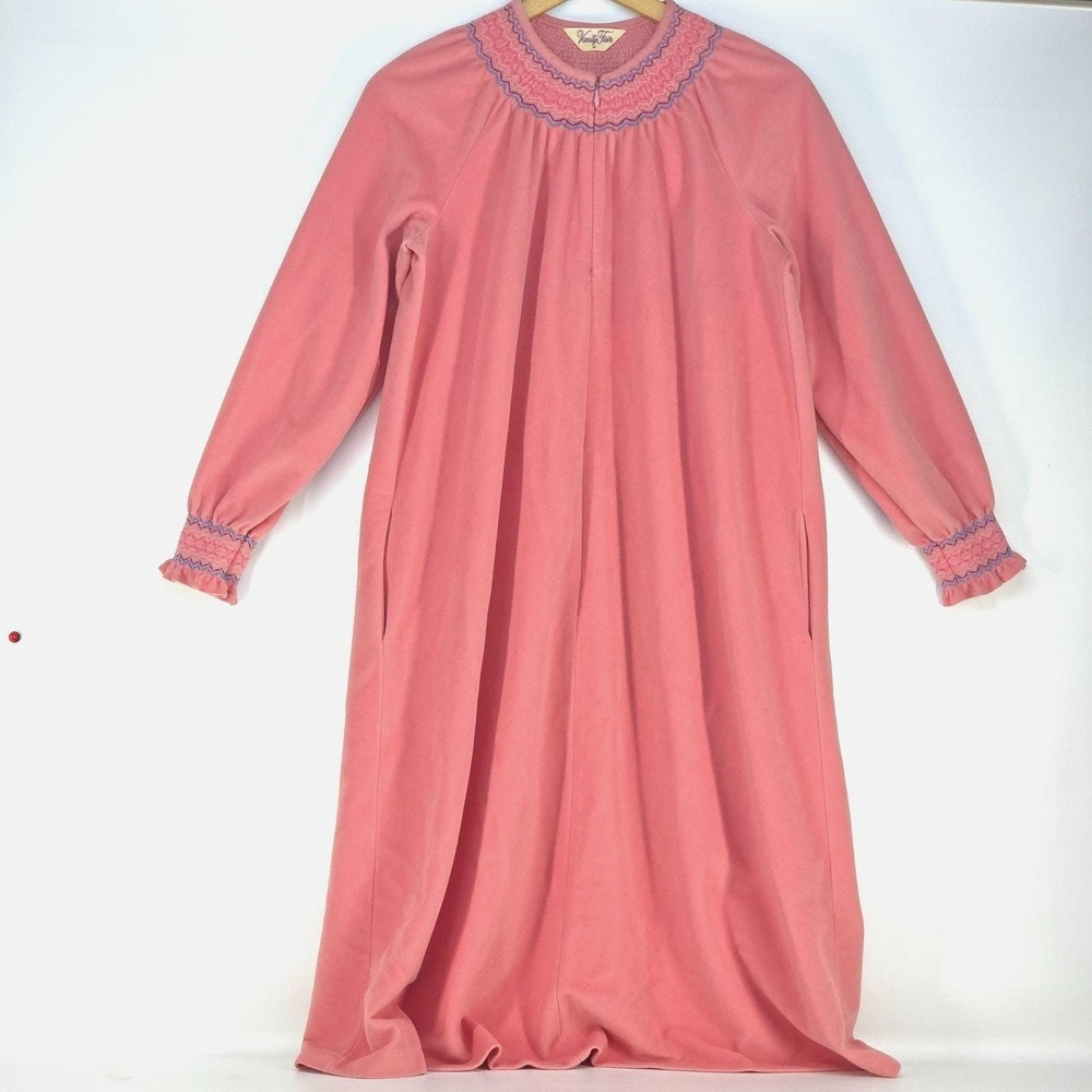 Vintage Vanity Fair Nightgown Womens Medium Coral Pink Velvet Velour Embroidered